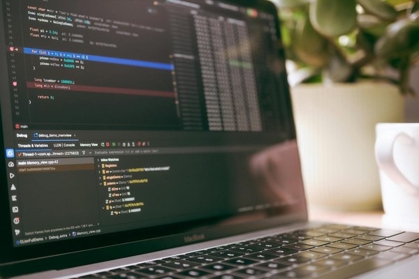 Hoe onderhoud je je informatica-materiaal voor optimale prestaties?