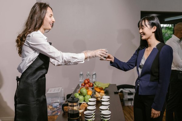 Wat zijn de uitdagingen bij het ontwikkelen van cross-platform games?